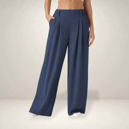 Claire - Locker fallende Hose